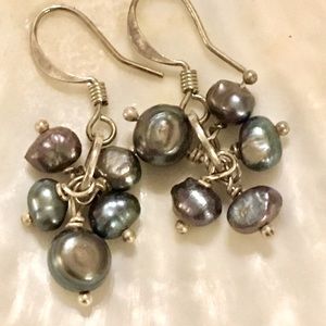 Freshwater grey Pearl drop earring